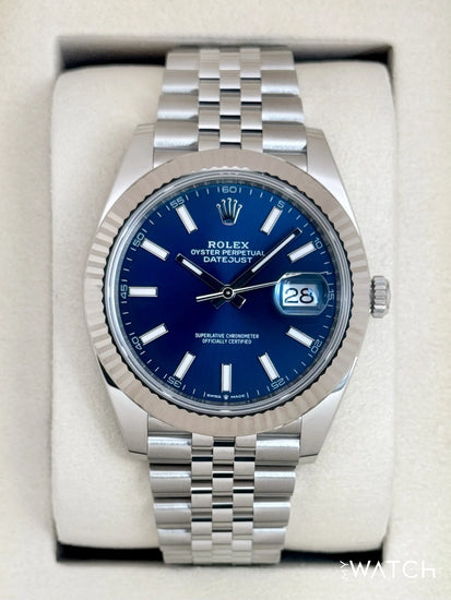 Relógio Rolex Date Just com mostrador azul e pulseira metálica prateada, caixa 40mm
