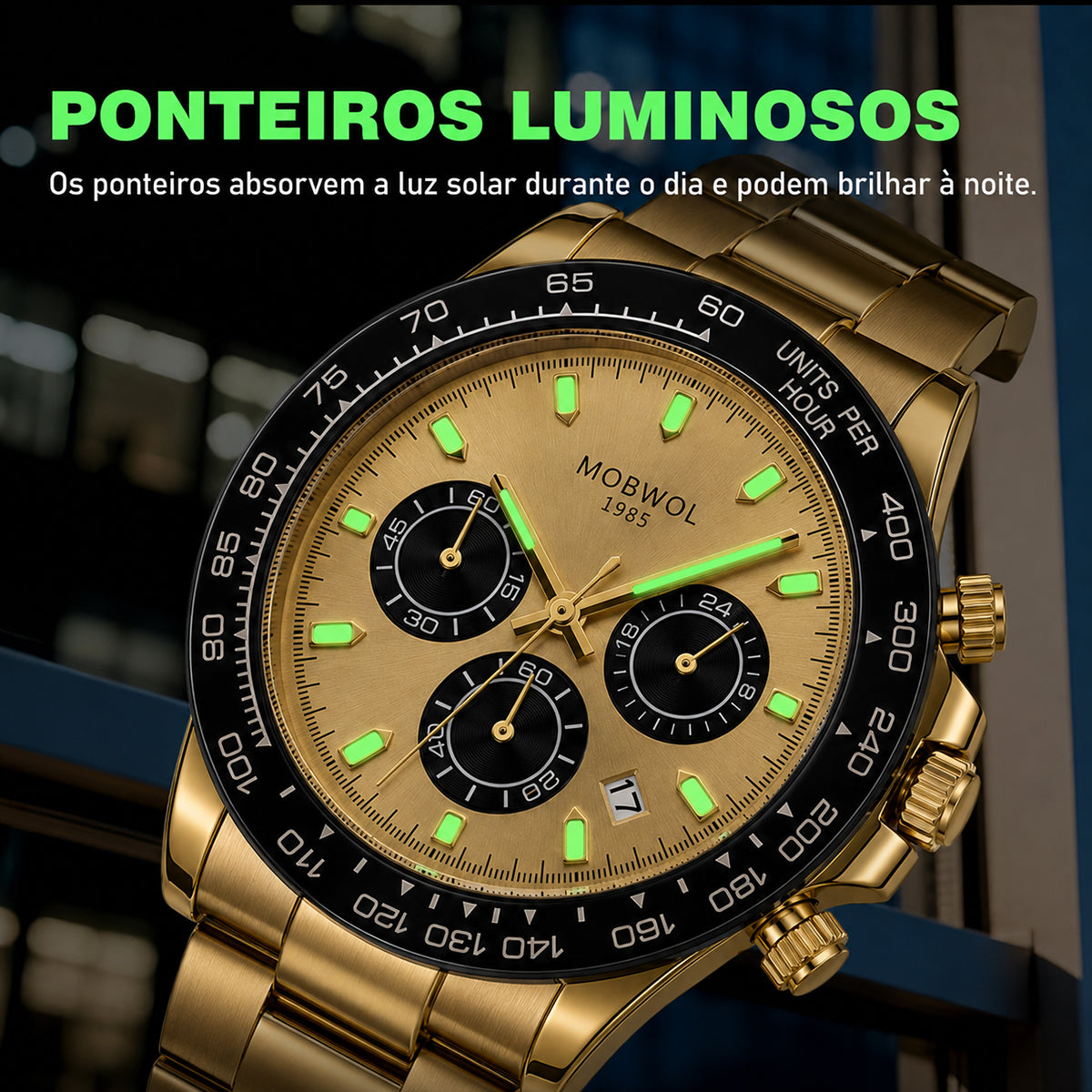 Relógio Movara® Pilotos dourado com ponteiros luminosos verdes e mostrador bege.