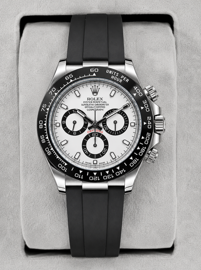 Relógio Rolex Daytona com mostrador branco e pulseira preta de borracha