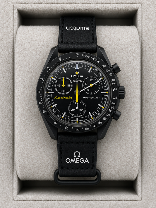 Relógio Omega Swatch MoonSwatch 42 mm com mostrador preto e pulseira de couro preta
