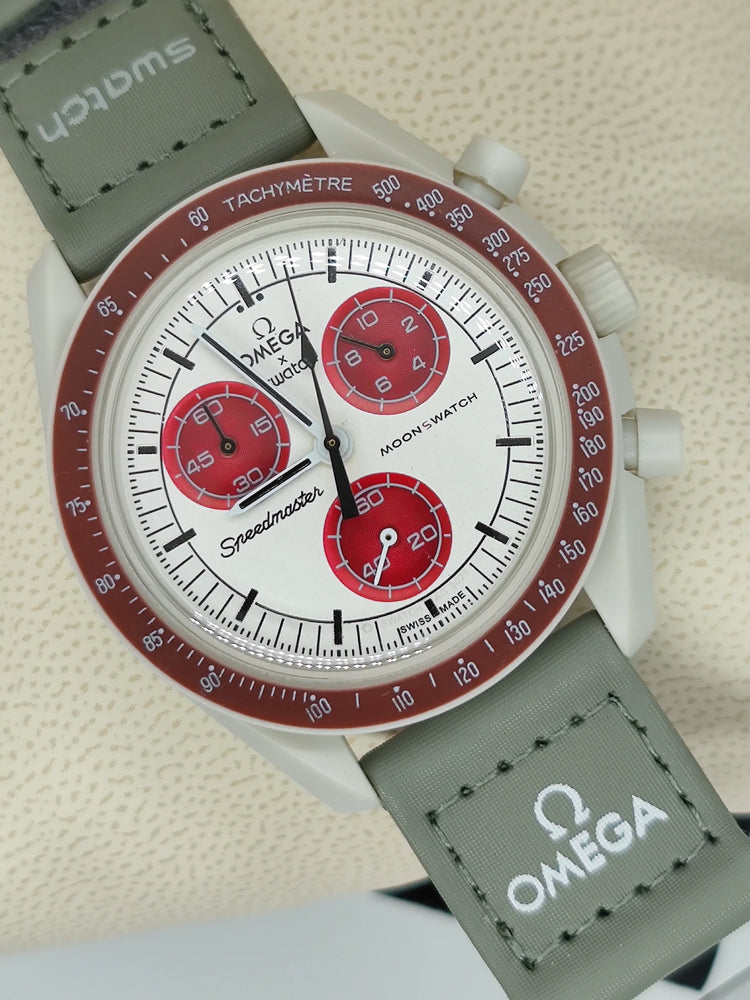 Relógio Omega Swatch MoonSwatch 42 mm com mostrador branco e pulseira verde