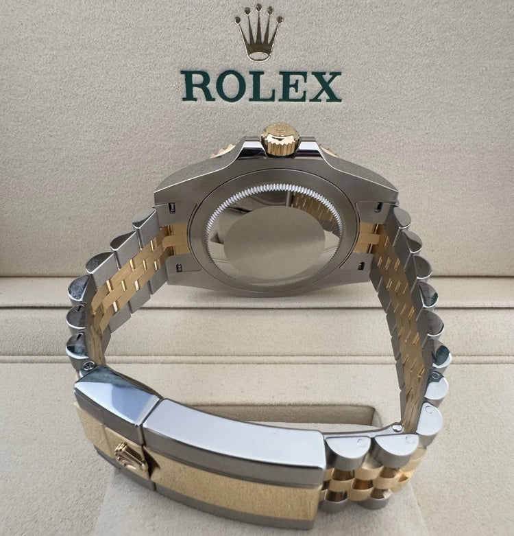 Bracelete do relógio Rolex bicolor, com fecho e elos em aço e dourado